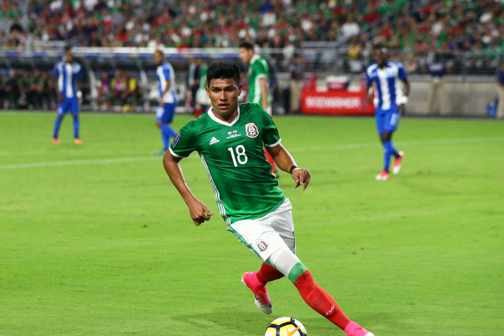 Hậu vệ Jesús Gallardo trong đội hình Mexico hiện tại